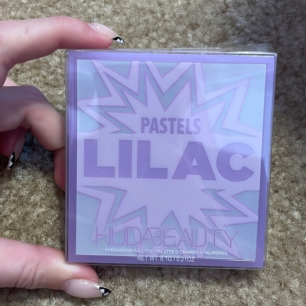 Hudabeauty eyeshadow palette